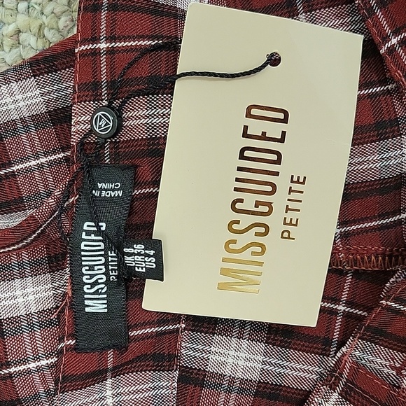 Missguided women's burgundy plaid pants. NWT sz 4 pet Polyester/cotton - Picture 4 of 5